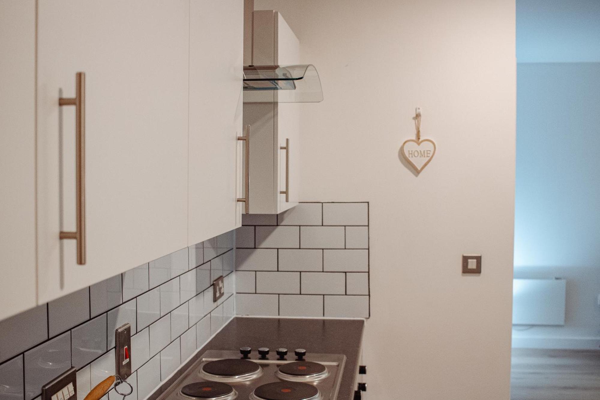 Central & Spacious, Sleeps 8, Perfect For Groups Leeds  Exterior foto