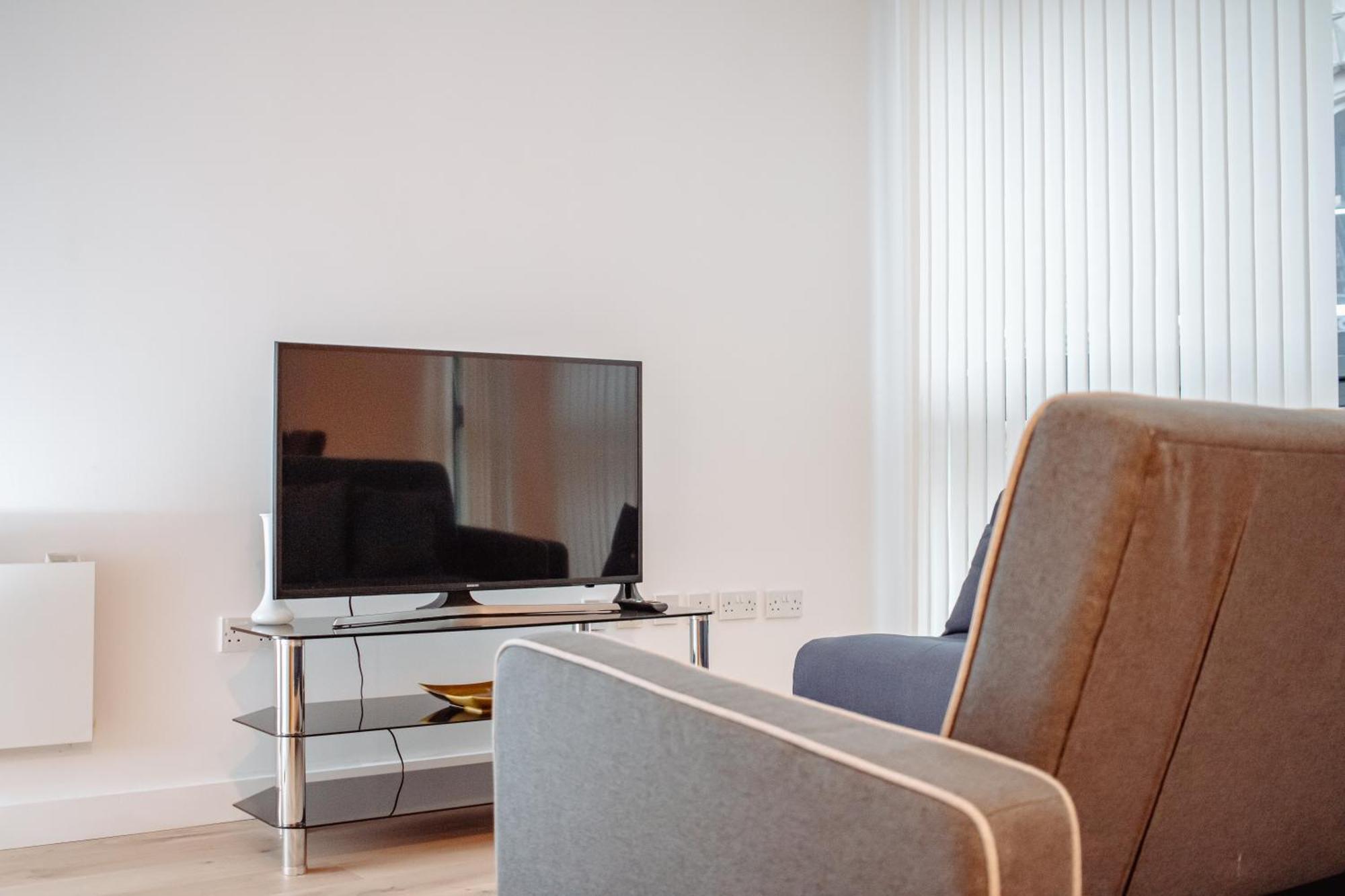 Central & Spacious, Sleeps 8, Perfect For Groups Leeds  Exterior foto