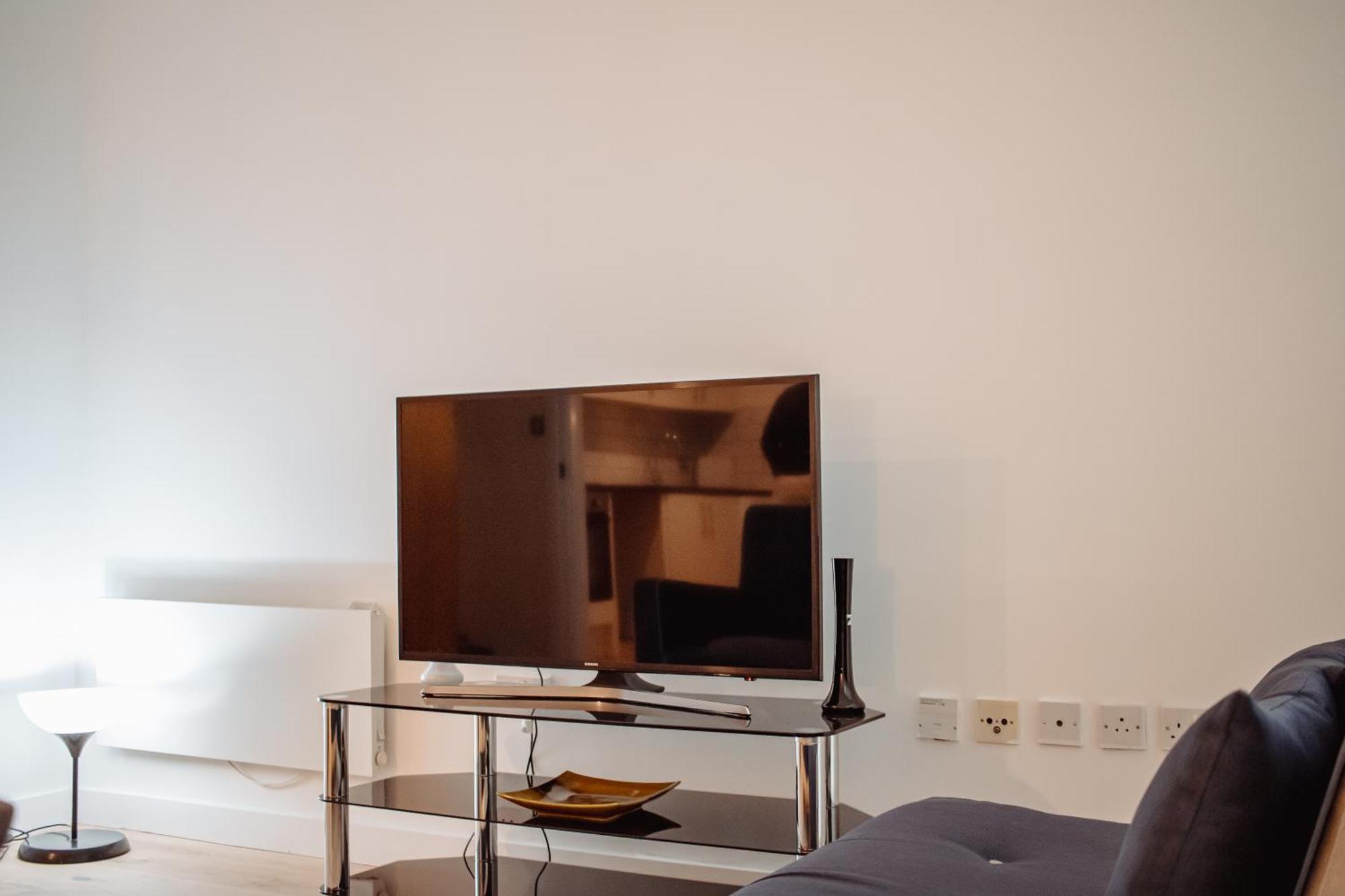 Central & Spacious, Sleeps 8, Perfect For Groups Leeds  Exterior foto